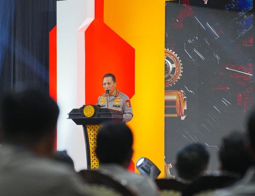 Kapolri Pastikan Dukungan Logistik bagi Kinerja Personel